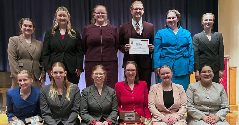 Forensics team takes second at state tournament, looks toward nationals